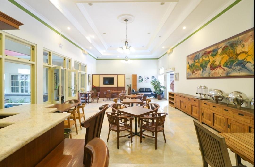 Le Krasak Boutique Hotel 요그야카르타 외부 사진